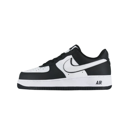 Blaze Core Sneakers – Black & White Retro Streetwear (Unisex)
