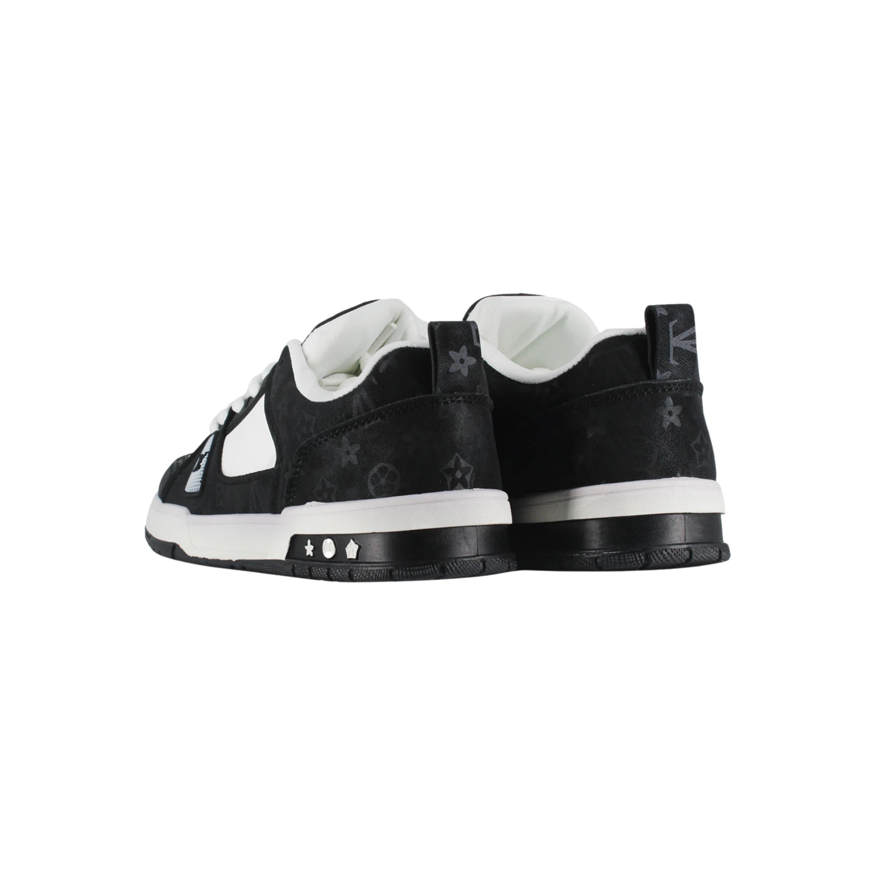 LV Trainer Low Sneakers black and white