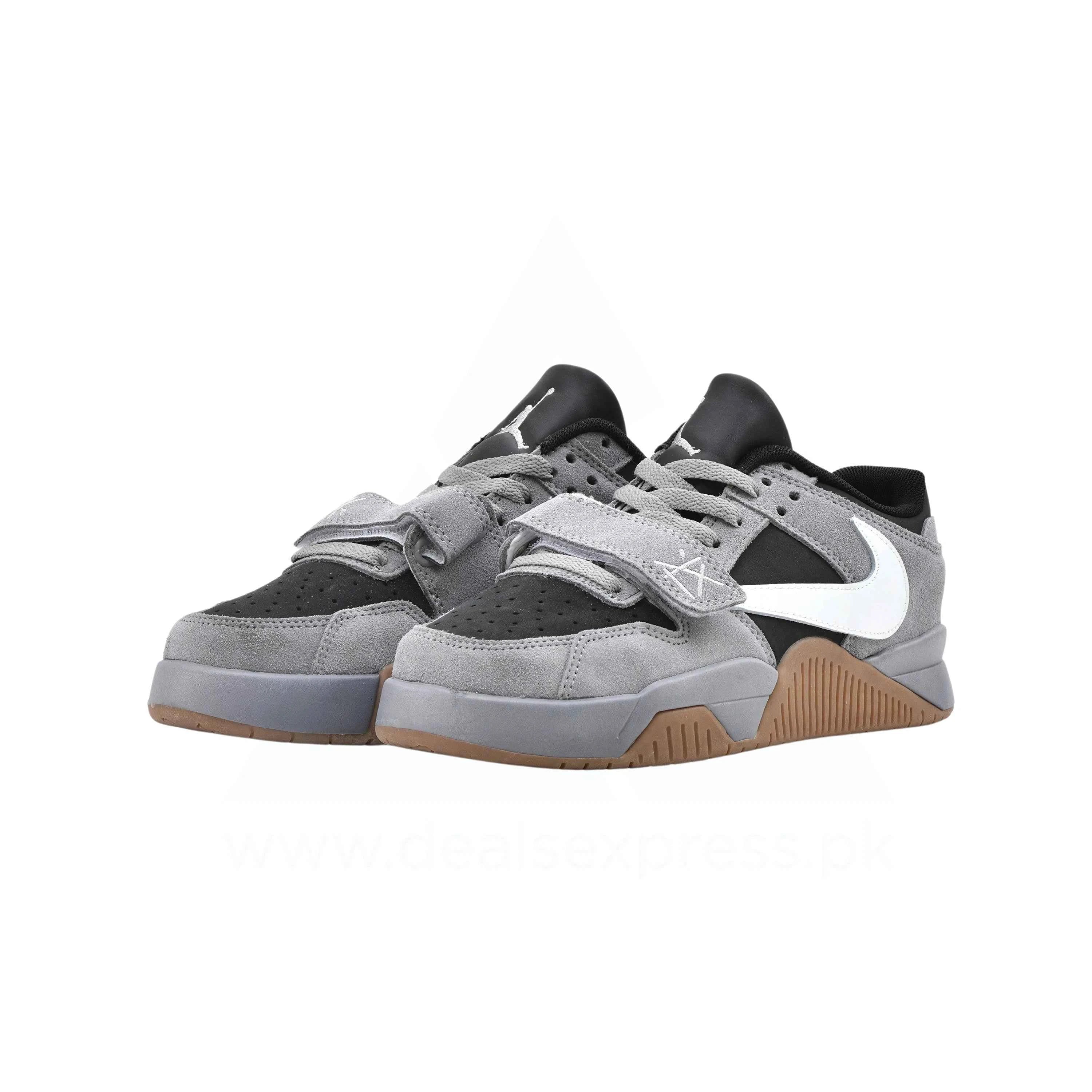 Urban Pulse – Gray, Black & White Low-Top Sneakers